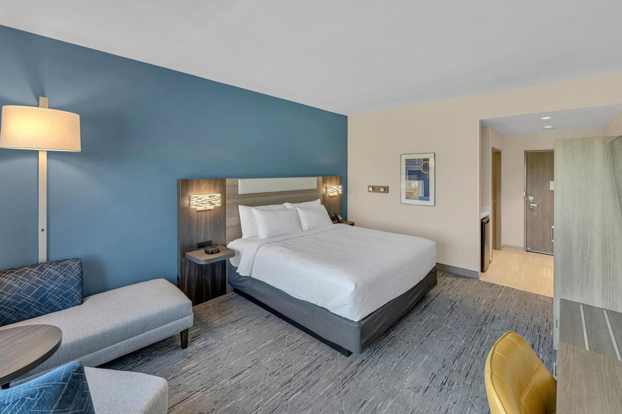 Holiday Inn Express & Suites Fort Walton Beach - Eglin Area By Ihg Экстерьер фото