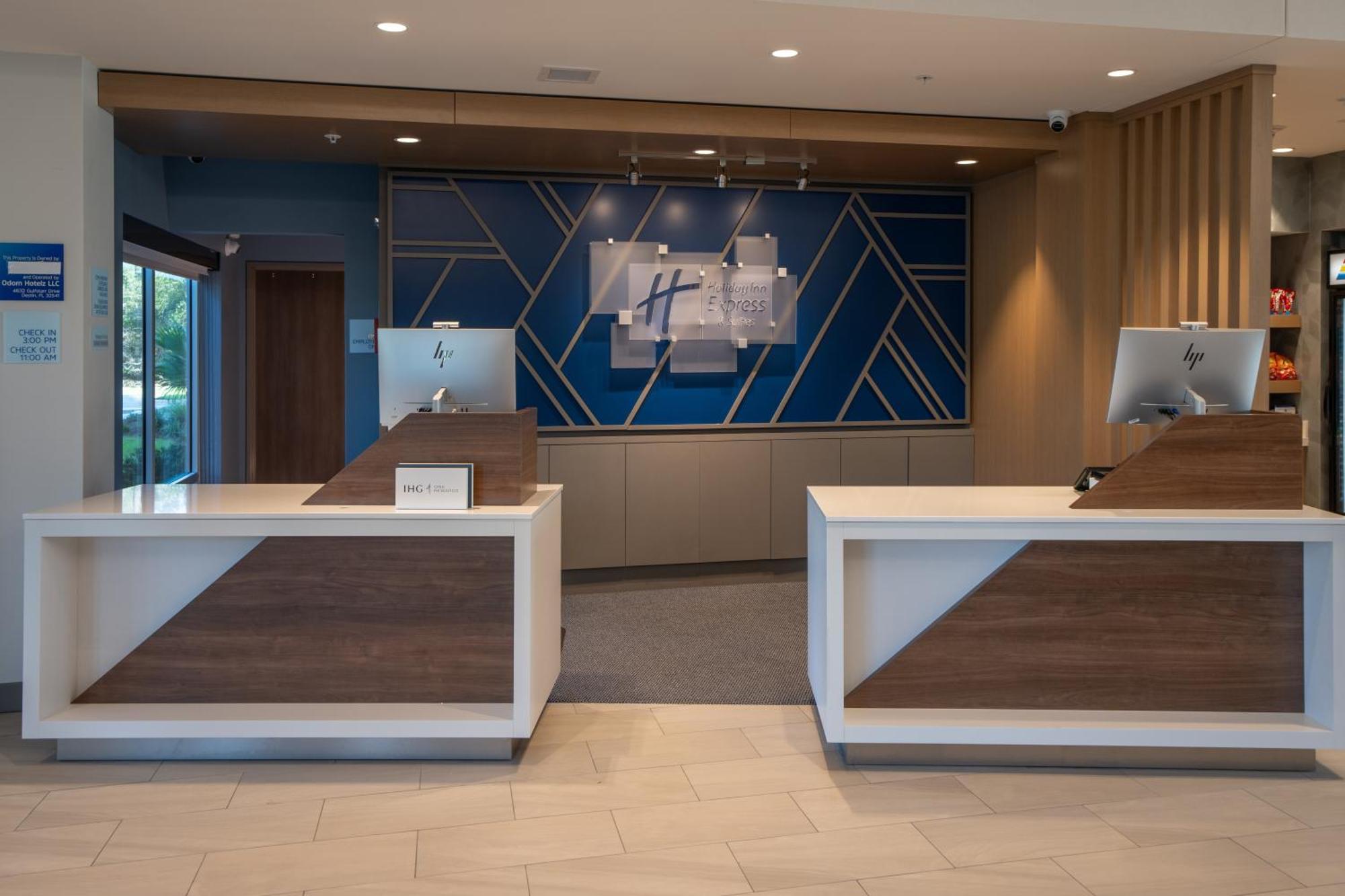 Holiday Inn Express & Suites Fort Walton Beach - Eglin Area By Ihg Экстерьер фото